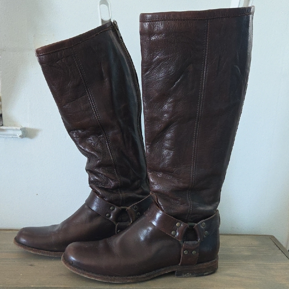 Brown Leather Knee-High Boots - Picture 5 of 11